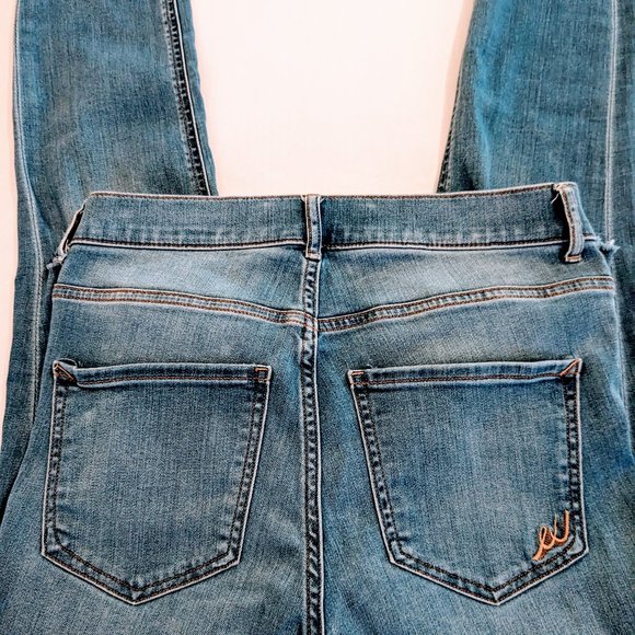 EXPRESS Women's Ankle Legging Distressed Jeans  Size 6R  Blue Denim - Picture 2 of 5